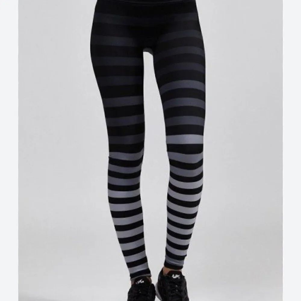 K-Deer Signature Stripe Leggings Ankle Size XS Black Gray Ombre Yoga High Rise